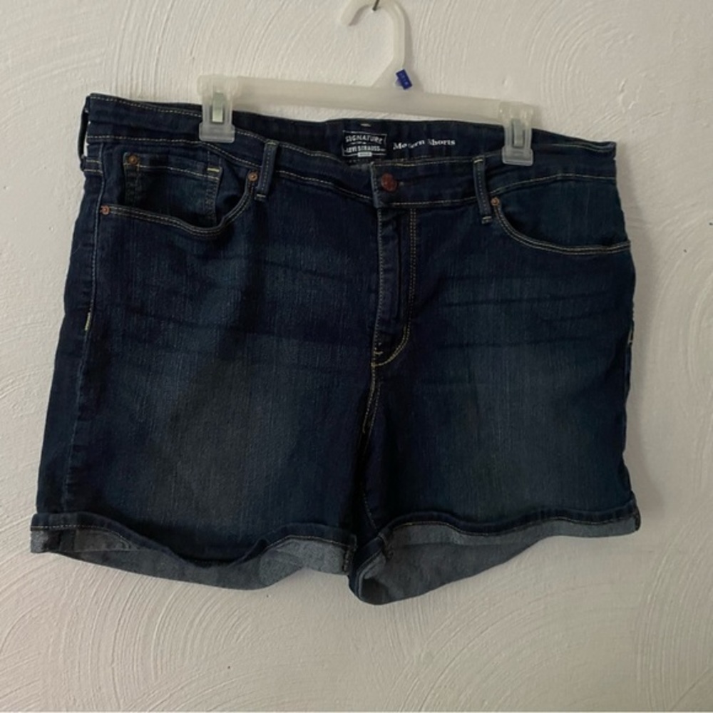 Signature Levi Strauss Modern  Shorts Size 22W Stretch‎ Blue Jean Women’s